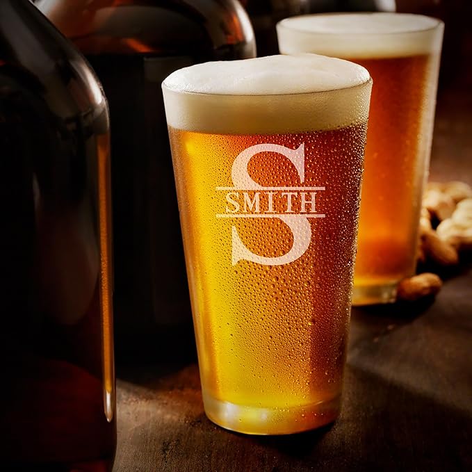 HomeWetBar Custom Pint Beer Glass for Men - Gold Rimmed Beer Glasses