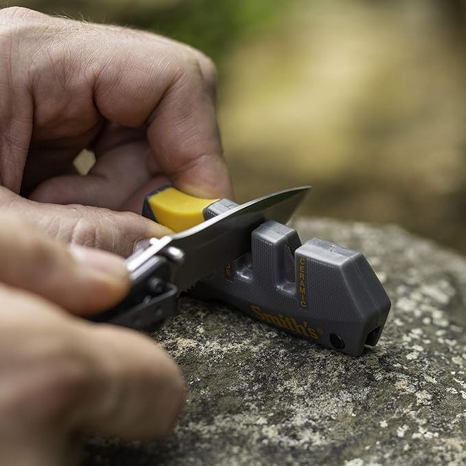 Smith’s Pocket Pal Tactical Knife Sharpener - 2 Stage Sharpener & Diamond Sharpening Rod - Pocket Clip - Outdoor Hunting Knife & Hook Sharpener - Compact & Lightweight