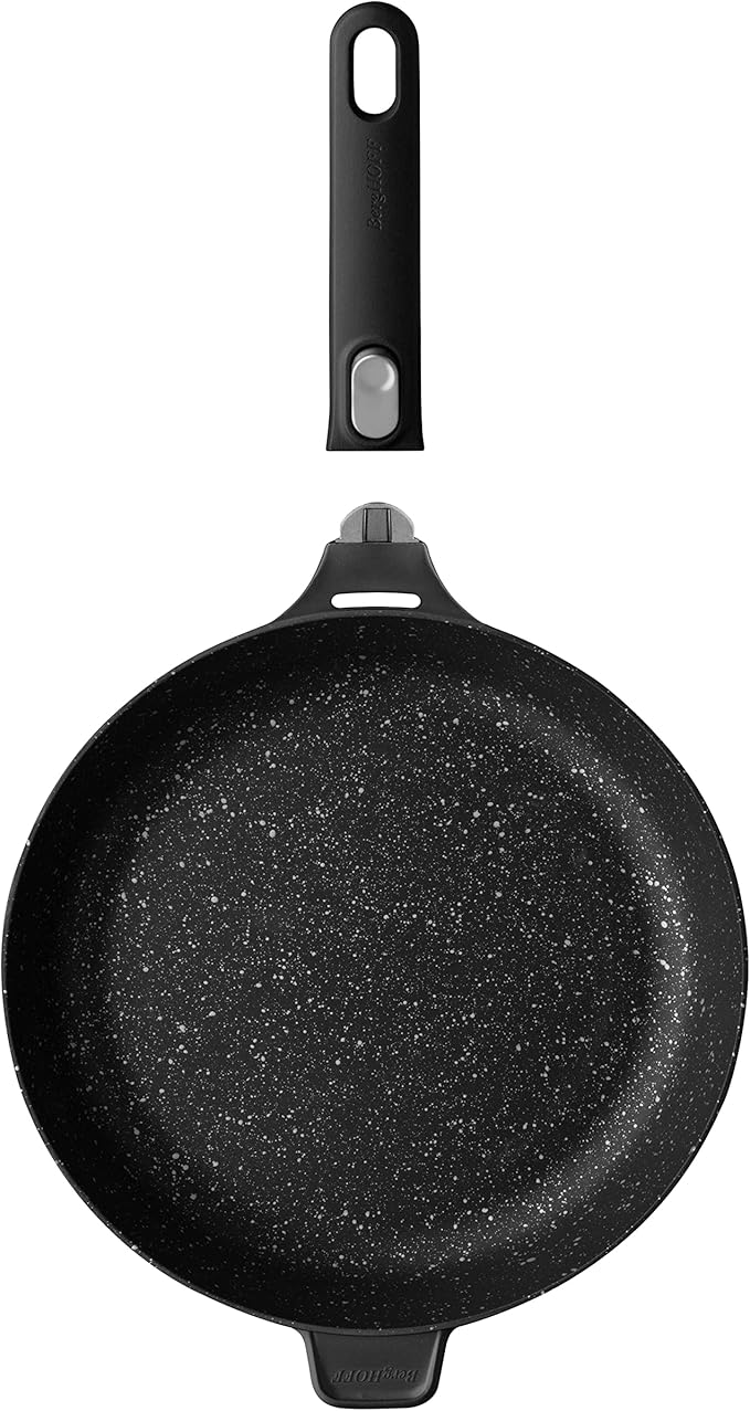 BergHOFF GEM Non-stick Cast Aluminum Frying Pan 11" 2.5 qt. Stay-cool Detachable Handle Ferno-Green PFOA-Free Induction Cooktop Fast Heating Oven Safe