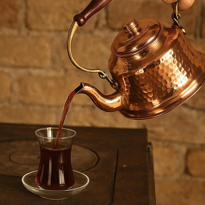 Handcrafted Turkish Copper Teapot with Wooden Handle – 1.3L Hammered Traditional Kettle for Tea, Herbal Infusions, Decorative Use (Maras Teapot)