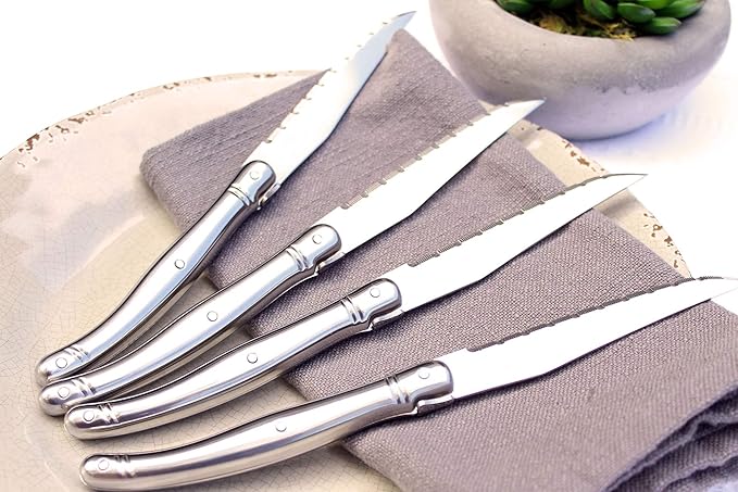 French Home Laguiole 4-Piece Steak Knife Set – Sophisticated Stainless Steel Dinner Knives with Iconic Bee Emblem – Serrated Knives for Smooth Cutting (9.25")