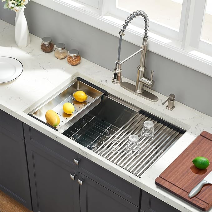 Undermount Kitchen Sink, 30 x 19 Inch Sink Kitchen 16 Gauge Stainless Steel Kitchen Sinks Single Bowl Workstation Sink with Cutting Board