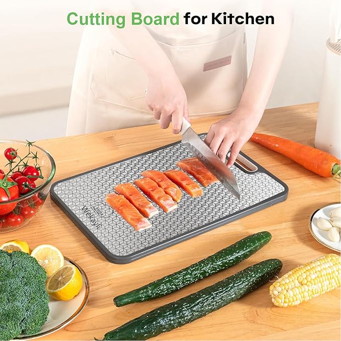 Titanium Titanium Cutting Board for Kitchen, Double Sided Non Toxic Titanium Cutting Board with Juice Groove, Scratch Resistant Mesh Design Easy to Clean, Kitchen Gifts15”×10”-1 PC