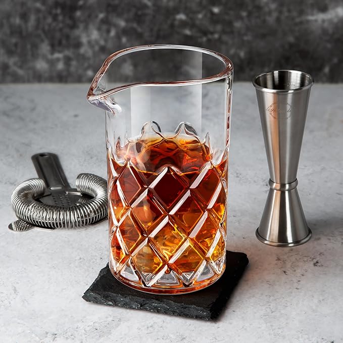 LIGHTEN LIFE Cocktail Glass, 20 oz Crystal Mixing Beaker, Old Fashioned Bar Stirring Glass