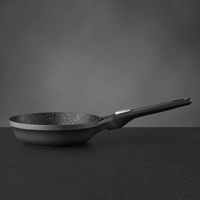 BergHOFF GEM Non-Stick Cast Aluminum Frying Pan 8" 1.2 qt. Black Stay-Cool Detachable Handle Ferno-Green PFOA-Free Induction Cooktop Fast Heating Oven Safe