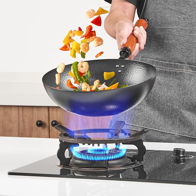 11 Inch Iron Wok, Cold-Forged Iron Wok with Glass Lid, Heavy-Duty Stir Fry Pan, Round Bottom Wok Pan with Wooden Handle for Gas Stoves and Round-Bottom Induction Stovetop