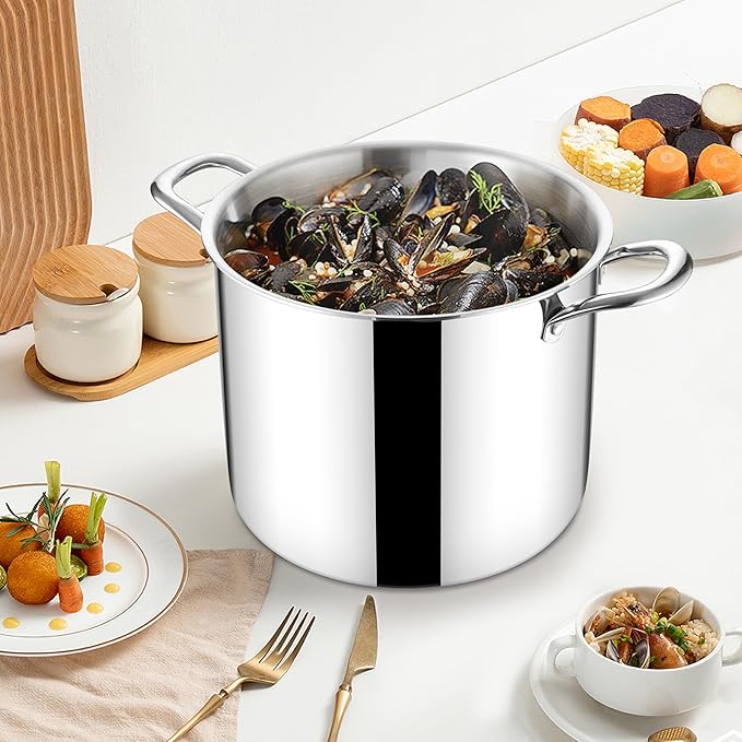 Herogo 12 QT Stock Pot, Tri-ply 18/10 Stainless Steel Cooking Pot with Lid, 12 Quart Large Metal Pasta Stockpot for Chicken Soup, Big Stockpot for Induction Gas Electric Stove, Dishwasher Safe