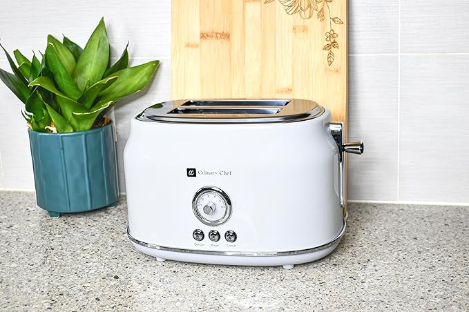 Frigidaire ETO102-WHITE, 2 Slice Toaster, Retro Style, Wide Slot for Bread, English Muffins, Croissants, and Bagels, 5 Adjustable Toast Settings, Cancel and Defrost, 900w, White