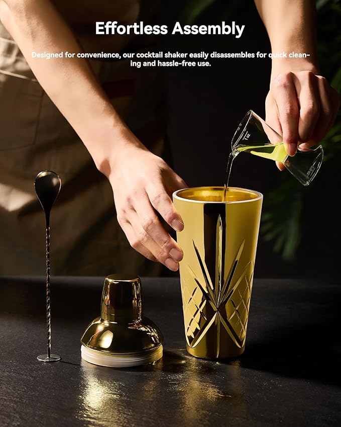 Crystal Cocktail Shaker W/Cutting &Gold Design - 18.5oz-Jumbo Martini Shaker for Elevated Mixology. for Espresso Coffee, Motcha, Mocktail, No Cold Hands. Christmas, Holiday, HomeBar, Parties