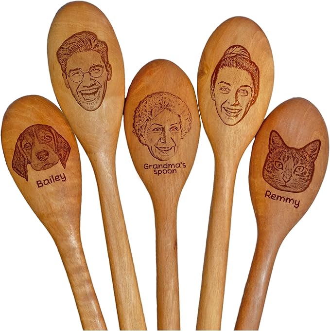 Face On A Wooden Spoon, Personalized Spoon, Engraved Spoon, Gift for Her, Him, Baking, Cooking, Housewarming Gifts, Gifts Mothers Fathers Day Christmas for Grandma, Mom, Dad, Husband