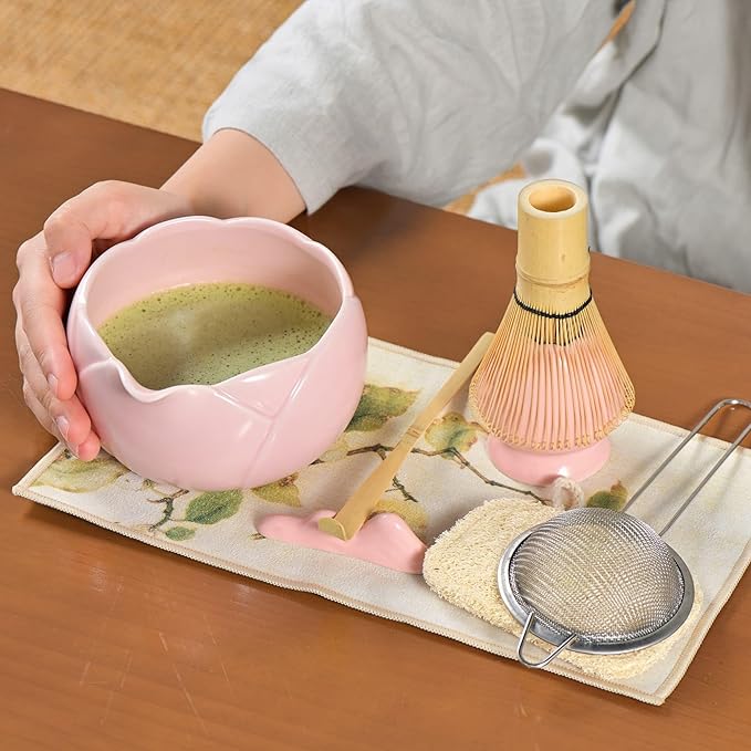 8 traditional matcha bowls with spouts, ceramic matcha bowls (Chawan), matcha mixing bowls for stirring matcha, tulip style (pink)