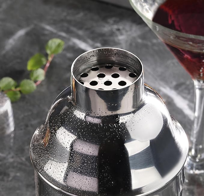 New Star Foodservice 48414 Stainless Steel Cocktail Shaker, 25 oz, Silver