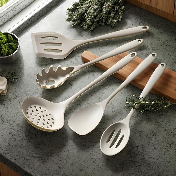 Silicone Kitchen Utensils Set - 15 Pieces Non Toxic Silicone Utensils Set For Cooking，428°F Heat Resistant Food Grade Kitchen Tools，Dishwasher Safe(Khaki, 15 Piece Set)