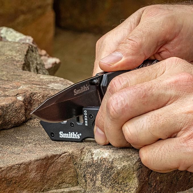 Smith’s Pocket Pal Tactical Knife Sharpener - 2 Stage Sharpener & Diamond Sharpening Rod - Pocket Clip - Outdoor Hunting Knife & Hook Sharpener - Compact & Lightweight