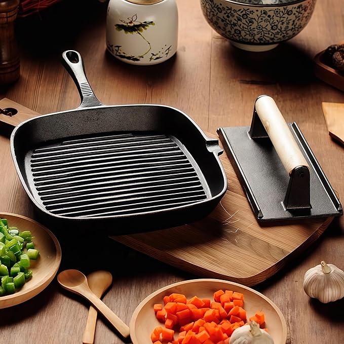Cast Iron Grill Pan, 9.5 inch Square Grill Pan Skillet with Pour Spout, Cast Iron Griddle Pan with Small Meat Tong, Oil Brush & Hemp Rope for Stove Tops, Gas, Induction, Oven, Grill, Campfire