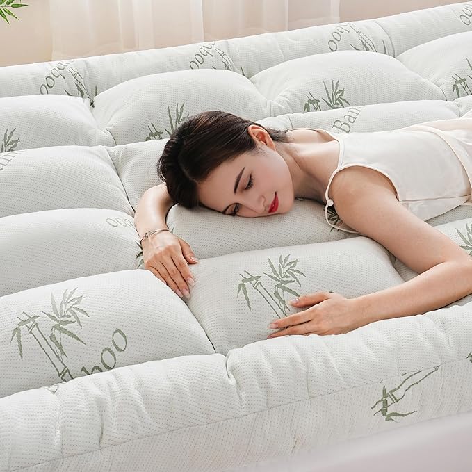DOWNCOOL 3 Inch Memory Foam Mattress Topper Queen – Cooling Pillow Top Mattress Topper for Back Pain Relief, with Bamboo Viscose Air Layer, 1700 GSM Fill, Deep Pocket Fits 8–21 Inch